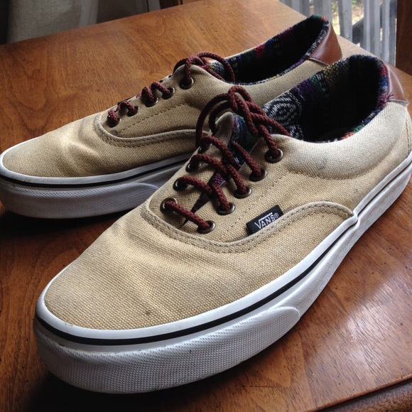 Vans - Picture 2 of 4