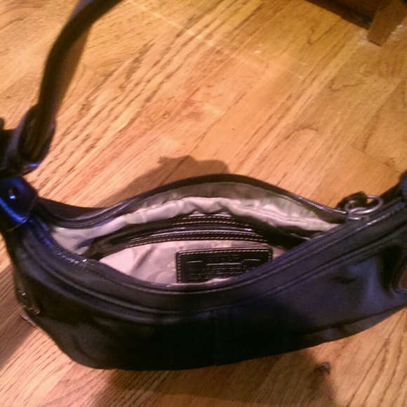 Authentic Coach bag - Picture 2 of 3