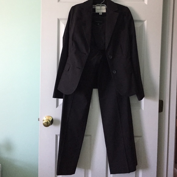 Banana Republic Jackets & Blazers - Banana Republic black/blue stripe suit set, Sz 0