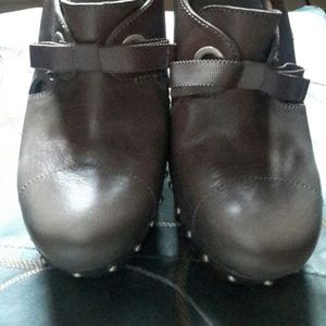 AUTHENTIC UGG LEATHER PLATTFORMS