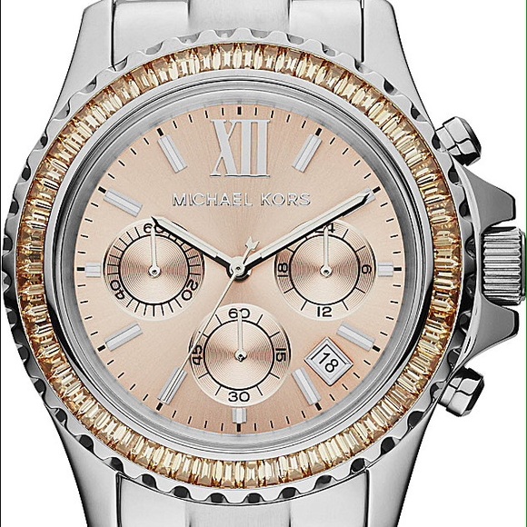 Michael Kors Everest Chronograph Bracelet Watch - Picture 3 of 3