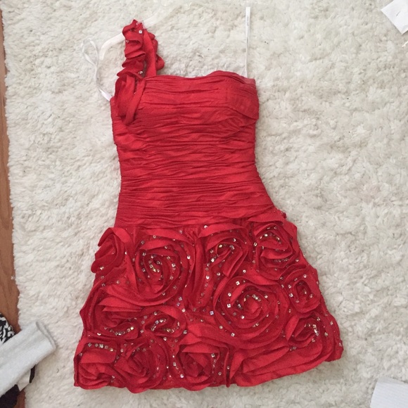 Amazing prom dress worn once! From peaches