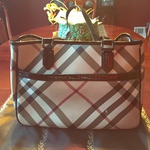 *RESERVED *AUTHENTIC Burberry tote bag