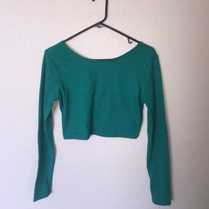 Long sleeve cropped top