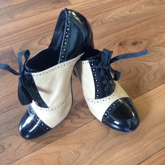 Gianni Bini heeled oxfords