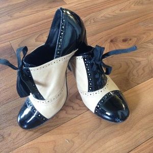 Gianni Bini heeled oxfords