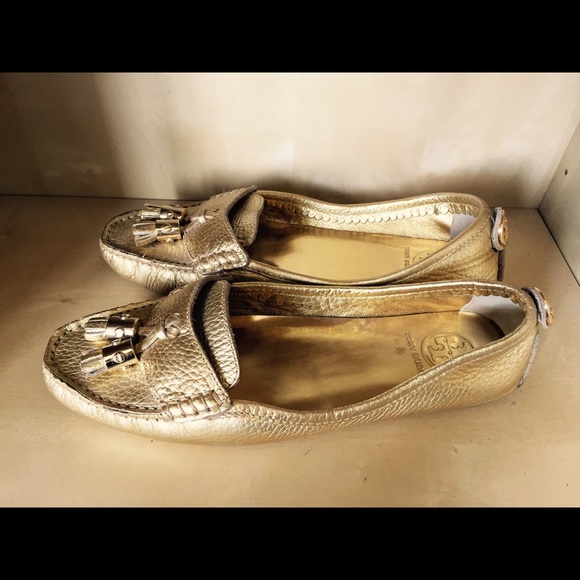 Authentic Tory Burch Lawrence Tassle Moccasin Gold