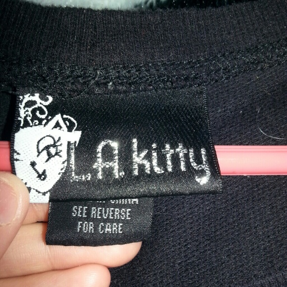 Top - Picture 2 of 2