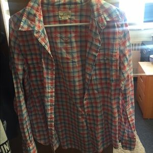 Levi's plaid button down shirt