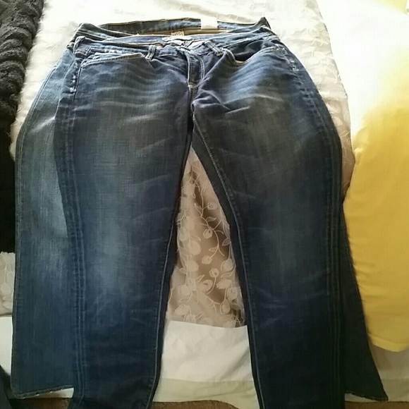 Make an offer! Bundle!! 2 pair of jeans