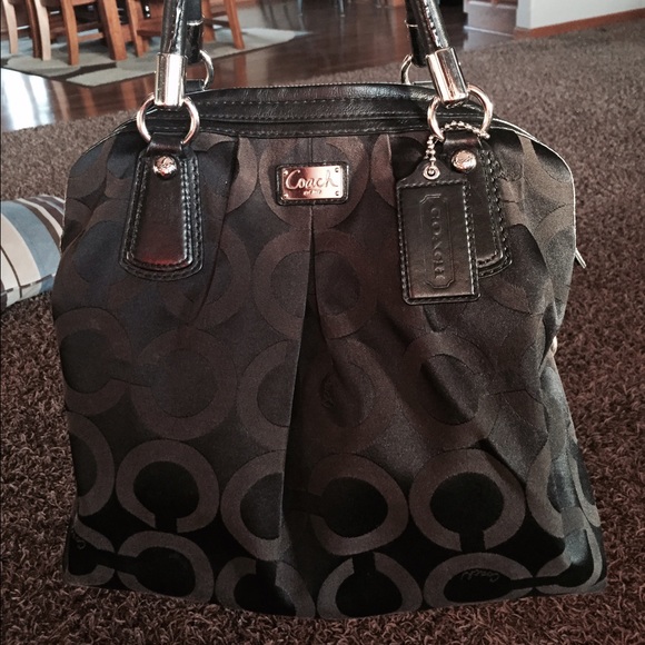 Sold-Authentic coach purse