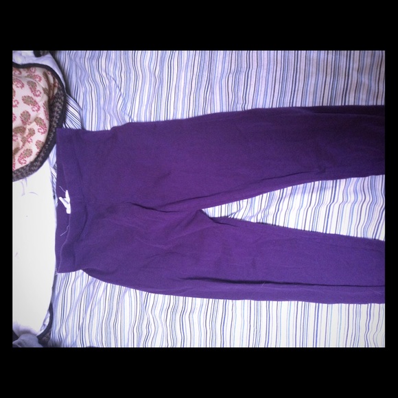 purple leggings