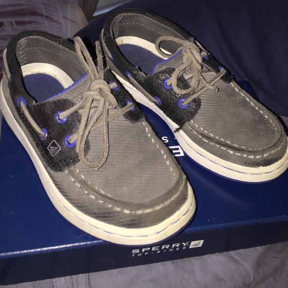 Kids sperrys 9.5 USA - Picture 1 of 1