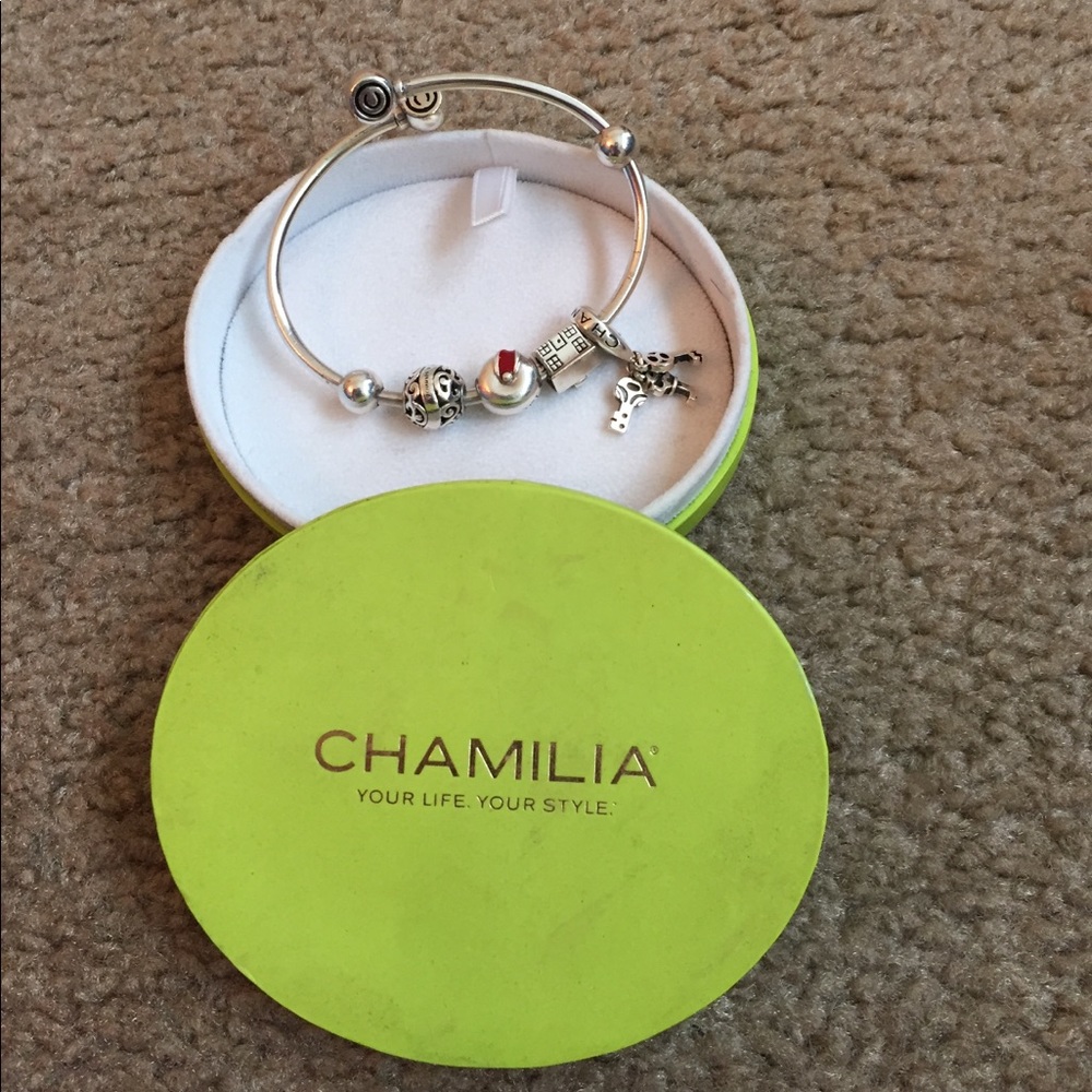 ❤️ SALE❤️SALE🌺. 🌾Chamilia charm bracelet🌾 - Picture 5 of 5