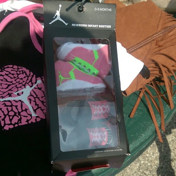 SOLD Jordan bundle - Picture 2 of 3