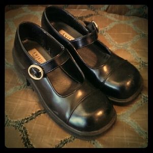 American Eagle Mary Jane black shoes