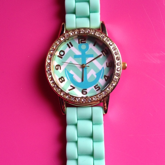 Mint Anchor Watch - Picture 2 of 4