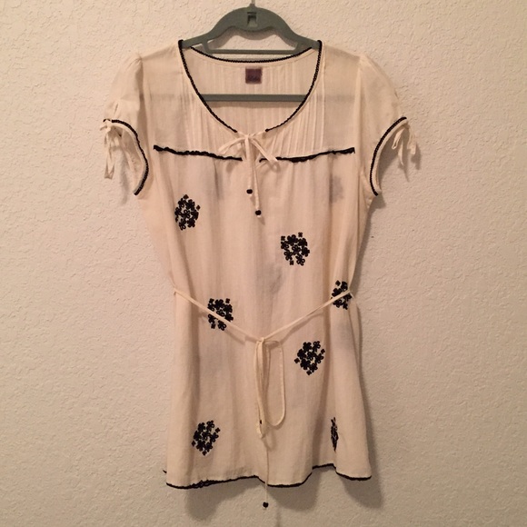 BUNDLED - Anthropologie top - Picture 3 of 4