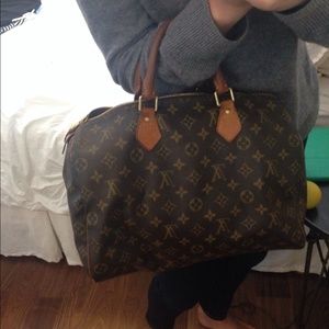 Louis Vuitton speedy 35