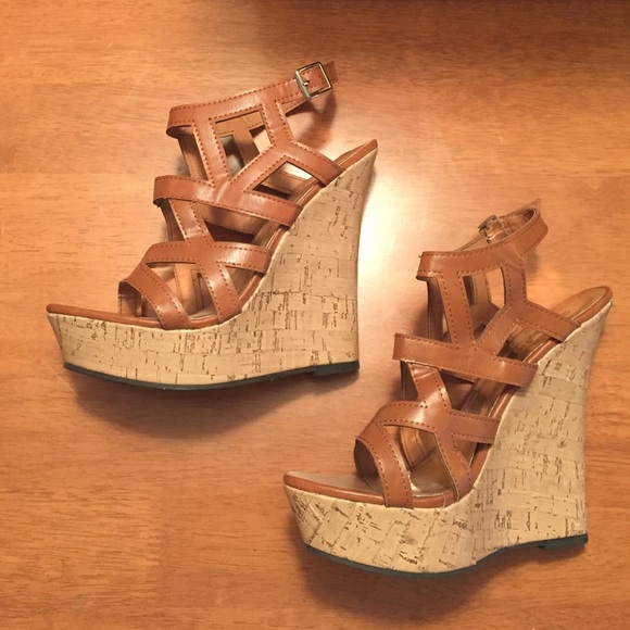 BRAND NEW Wedges! - Picture 4 of 4