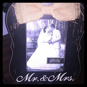Wedding Gift - Picture Frame Mr & Mrs