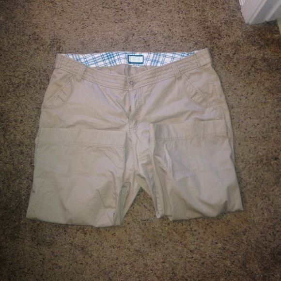 Light brown capris