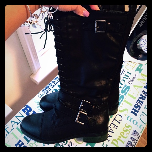 Black lace up boots size 6