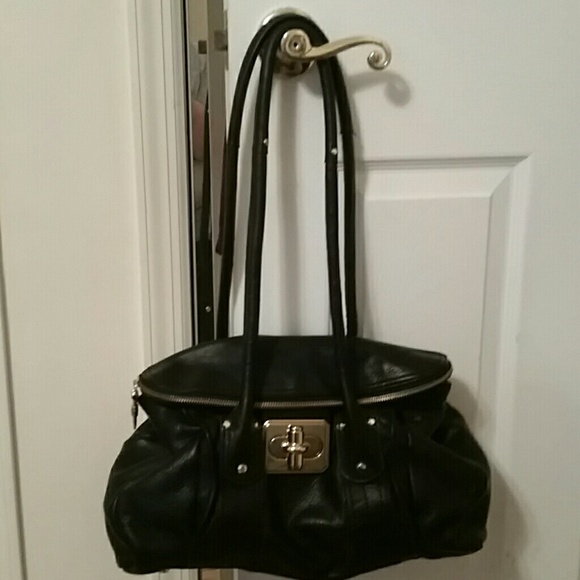 Authentic B. Makowsky Black a leather Shoulder Bag
