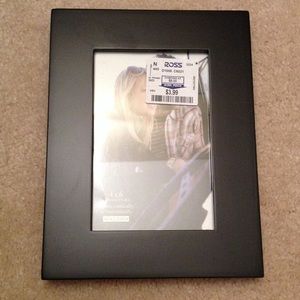 Simple black picture frame