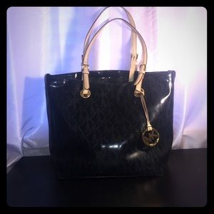 Michael Kors Jet Set Grab Bag Black Leather Tote