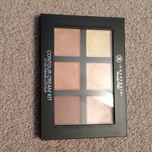 ABH cream contour kit