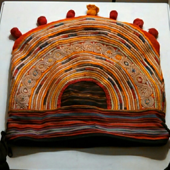 World traveler messenger bag