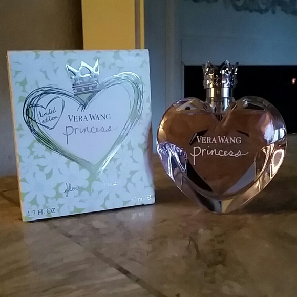 Vera Wang Accessories - VERA WANG PRINCESS PERFUME