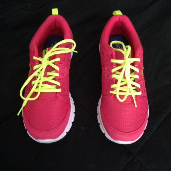 Womens Reebok running shoes