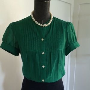 🎉HP Girly Girl🎉 Banana Republic silk blend shirt