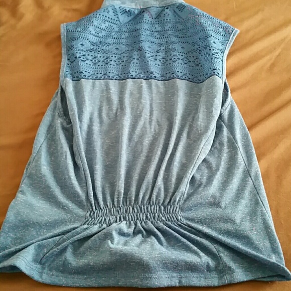 Top - Picture 2 of 2