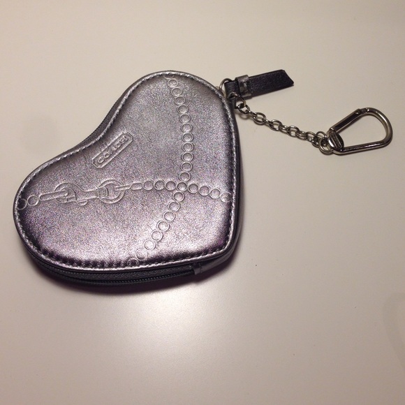 Coach heart keyring/coin purse silver, collectors.