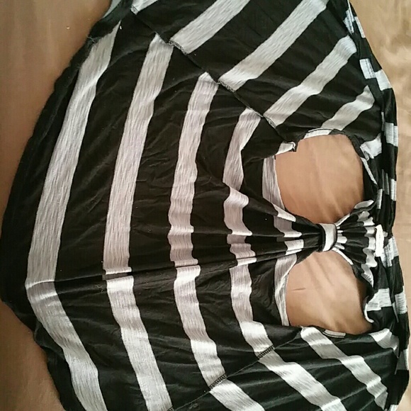 Shirt - Picture 2 of 3