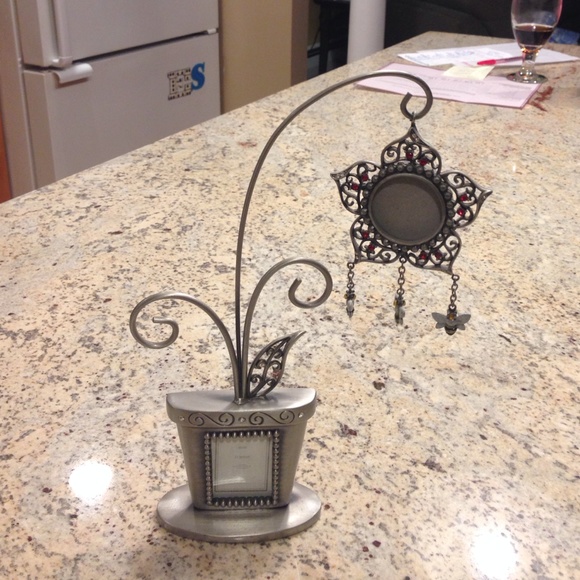 Sonoma Flower Frame