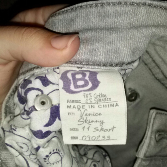 Bullhead Shortd - Picture 3 of 4