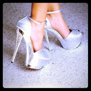 ✨Sparkly Silver High Heels ✨ WORN ONCE