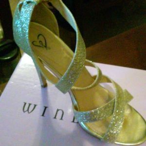 Glitter Gold Windsor Heels