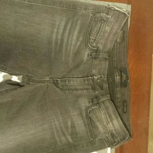 ROBERT RODRIGUEZ JEANS SIZE 27X34. LIKE NEW