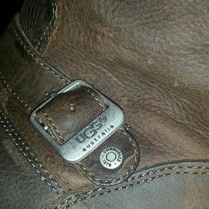 Additional pics of UGG boots.