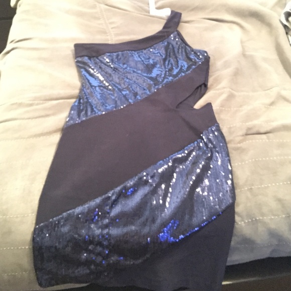 ✨Dark blue sequined formal dress✨