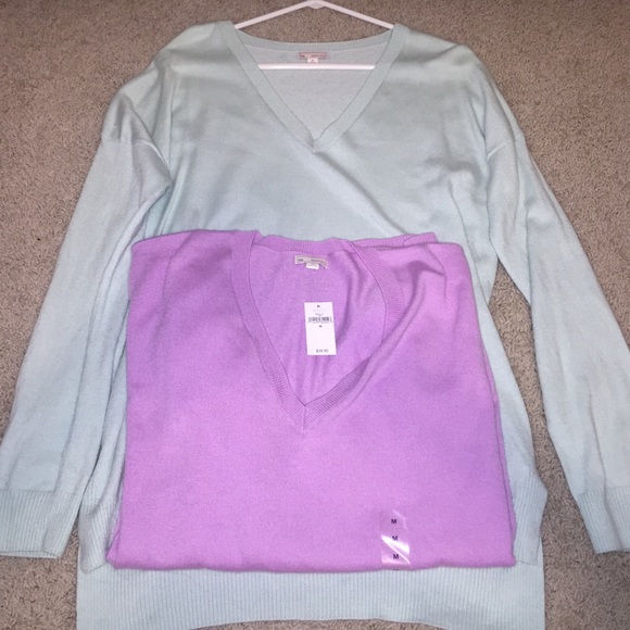 Gap sweaters - Picture 1 of 1