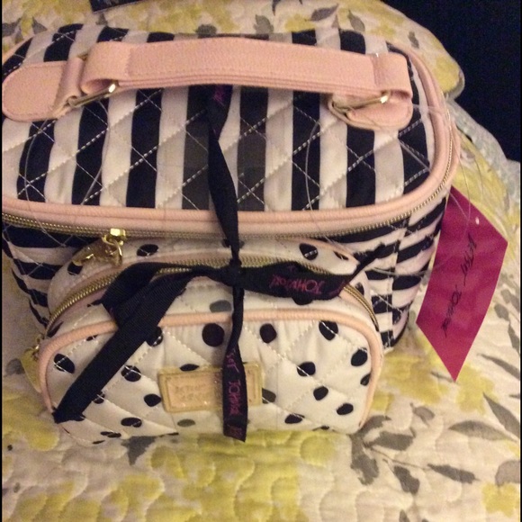 Betsey Johnson 🔥🔥flash sale🔥🔥