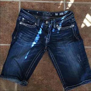 DO NOT BUY ! . Trade !