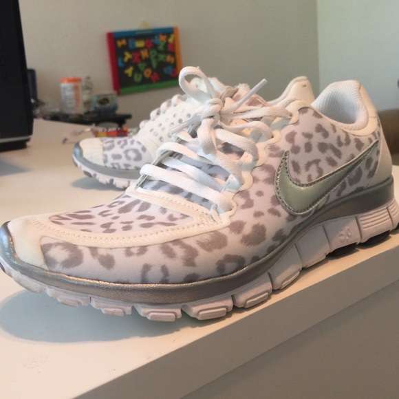 Nike Frees 5.0 Leopard White and Silver.