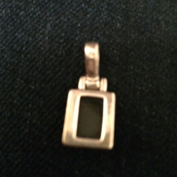 Sterling silver charm - Picture 2 of 2